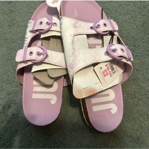 Brand new girls size 6 justice sandals